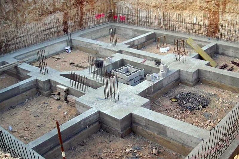 Móng băng có thể chống thấm cho nền nhà tốt ở vùng đất ẩm.