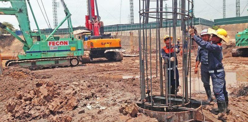 Quy trình thực hiện đào móng bằng máy và thủ công.